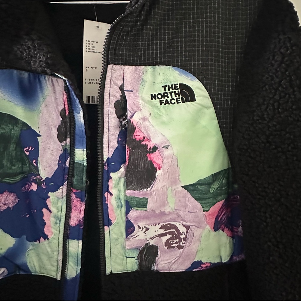 The North Face Women’s Retro Denali Jacket - Picture 3 of 5